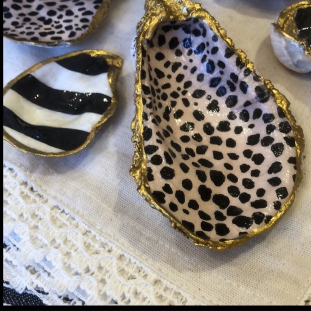 Animal Spotted Découpage Bundle of 5 Oyster Shell Ring & Trinket Dishes